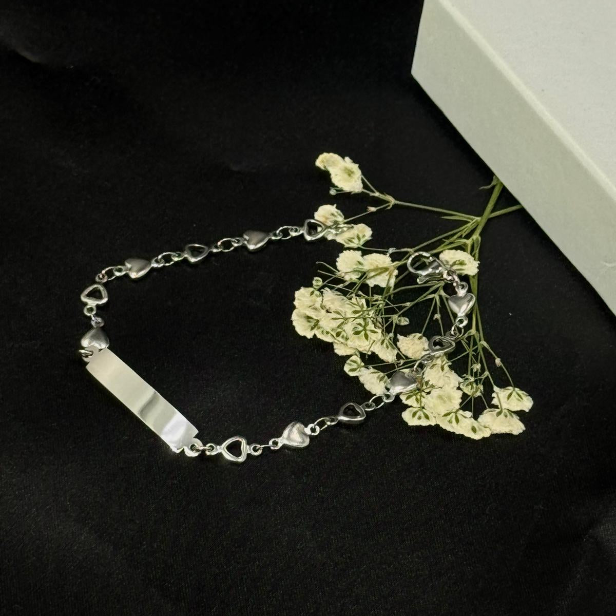 Pulsera Fina 2 Corazónes